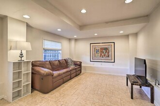 4484 Cobia Dr SE in St. Petersburg, FL - Building Photo - Building Photo