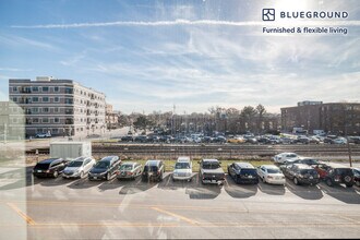 100 N Addison Ave in Elmhurst, IL - Building Photo - Building Photo