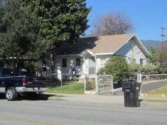 309 E Olive Ave in Monrovia, CA - Building Photo