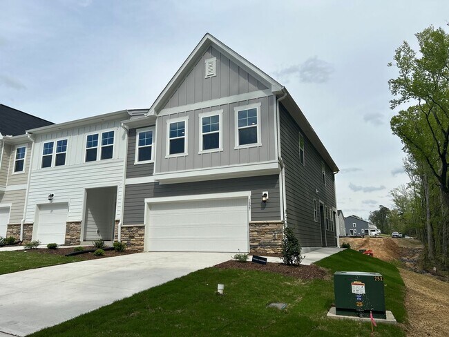 1827 Barrett Run Trl in Apex, NC - Building Photo - Building Photo