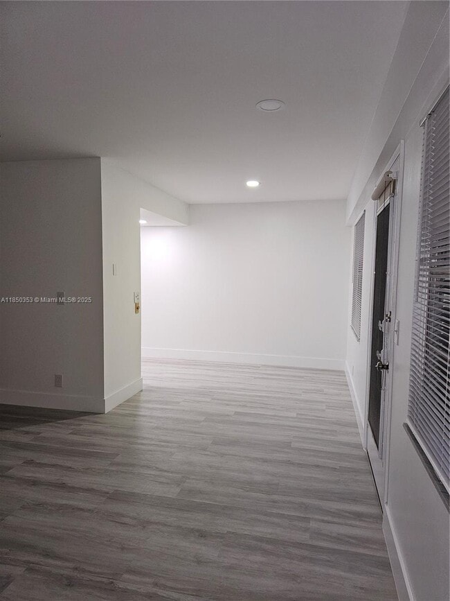 13550 SW 6th Ct in Pembroke Pines, FL - Building Photo - Building Photo