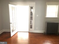 607 E Stafford St photo'