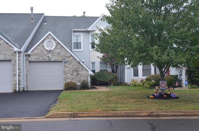 property at 3 Nathan Ct