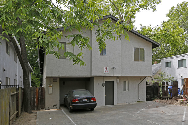 2709 D St in Sacramento, CA - Building Photo - Building Photo