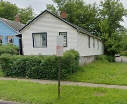 95 Hollister St in Rochester, NY - Building Photo