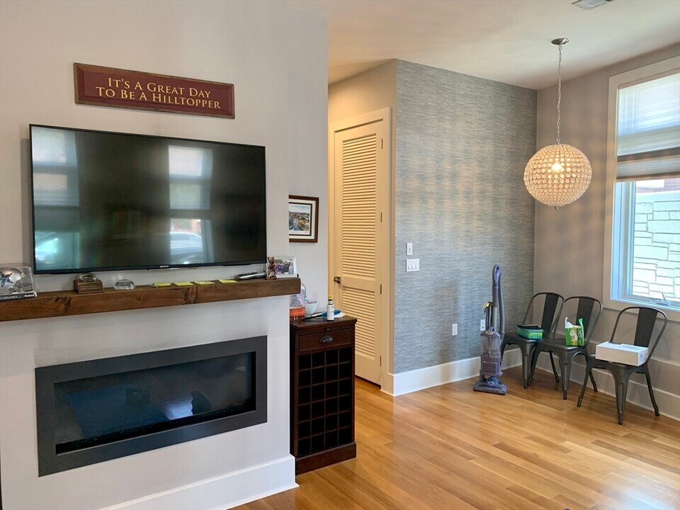 5 Mohawk St in Boston, MA - Building Photo