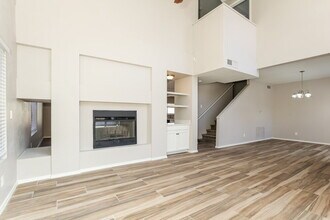 4546 E Villa Theresa Dr in Phoenix, AZ - Building Photo - Building Photo