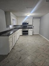 3480 Ninety 6 Rd in Neeses, SC - Foto de edificio - Building Photo