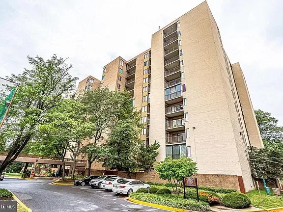 9200 Edwards Way, Unit 505 in Adelphi, MD - Foto de edificio - Building Photo