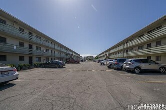 617 McNeill St in Honolulu, HI - Building Photo - Building Photo