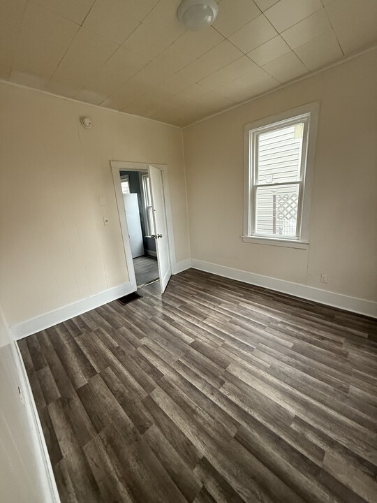 1119 Saint Vincent St, Unit 1 Fl in Utica, NY - Building Photo