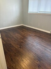 2125 Kingsdale Dr in Fort Worth, TX - Building Photo - Building Photo