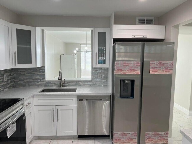 property at 24 Abbey Ln