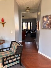 1111 Waverly Dr in Florence, KY - Foto de edificio - Building Photo