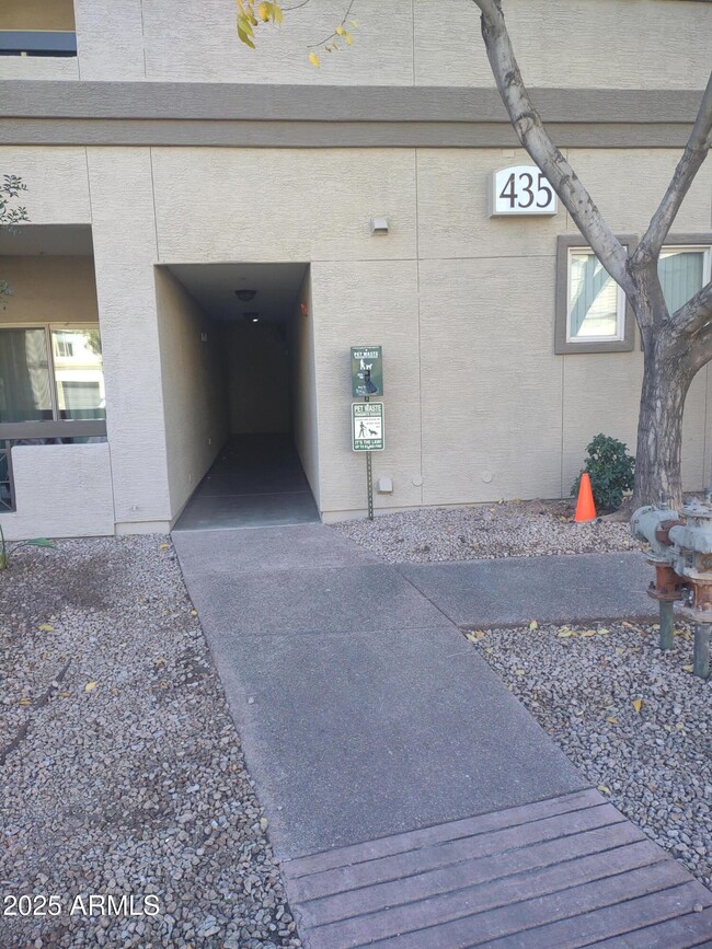 435 W Rio Salado Pkwy in Tempe, AZ - Building Photo - Building Photo