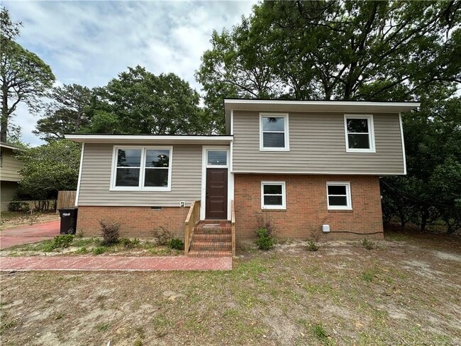 1819 Cawdor Dr in Fayetteville, NC - Building Photo - Building Photo