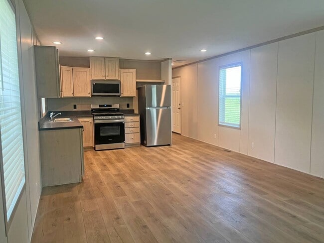 2404 N 8th St in Red Oak, IA - Building Photo - Building Photo