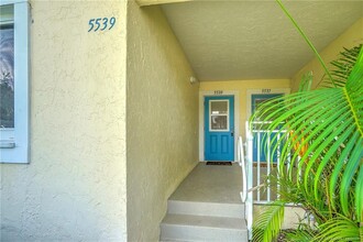 5539 NE Gulfstream Way in Stuart, FL - Building Photo - Building Photo