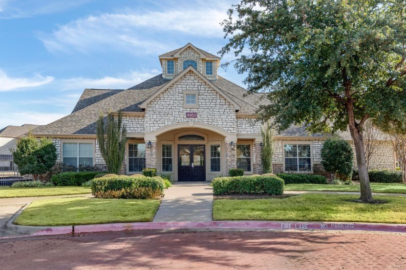 Prairie Ranch Apartment Homes in Grand Prairie, TX - Building Photo