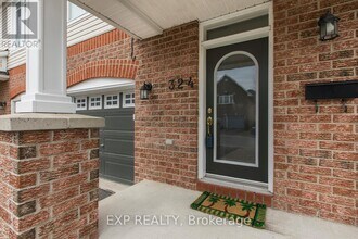 324 Parkin Cir in Ottawa, ON - Building Photo - Building Photo