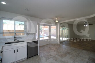 137 W Leah Ct in Gilbert, AZ - Building Photo - Building Photo