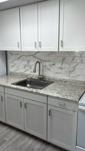 33305 Ryan Dr in Leesburg, FL - Building Photo - Building Photo