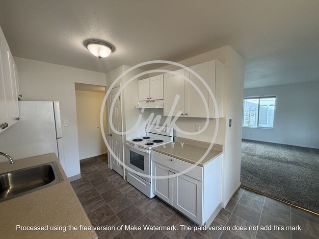 property at 400 S Saliman Rd