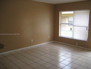 15328 SW 72nd St in Miami, FL - Building Photo - Building Photo