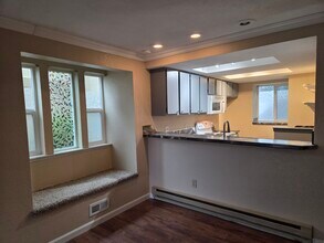 220 Israel Rd SW, Unit G8 in Tumwater, WA - Foto de edificio - Building Photo