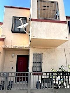 property at 2407 W 52nd Pl