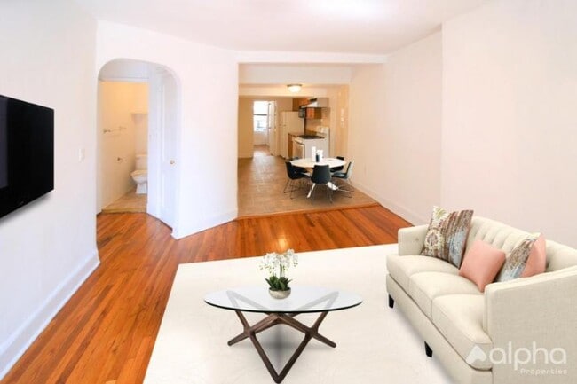 341 1st Ave in New York, NY - Building Photo - Building Photo