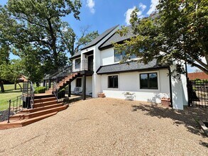 624 S Horsebarn Rd in Rogers, AR - Building Photo - Building Photo