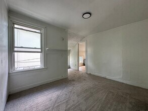 30 High St in Bristol, CT - Building Photo - Building Photo