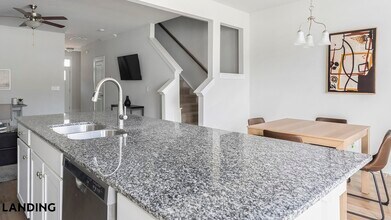 1060 Orangeburg Rd, Unit 175 in Summerville, SC - Building Photo - Building Photo