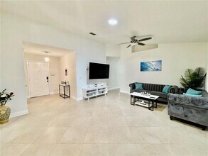 970 Amy Ridge Ct in Kissimmee, FL - Building Photo - Building Photo