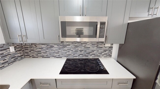 453 SW 2nd St in Miami, FL - Building Photo - Building Photo