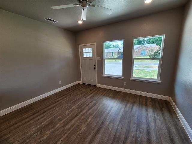 3120 Hemphill St in Greenville, TX - Building Photo - Building Photo