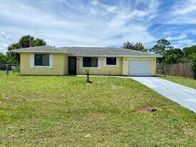 1279 Valencia St SE in Palm Bay, FL - Building Photo