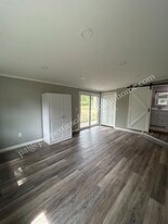 1112 Leonard Dr in Mountain Home, AR - Building Photo