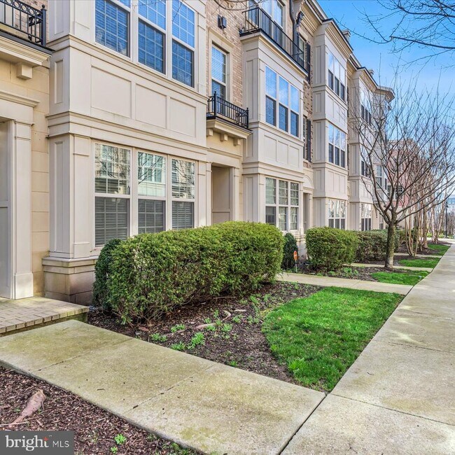 620 Overlook Park Dr in Oxon Hill, MD - Building Photo - Building Photo
