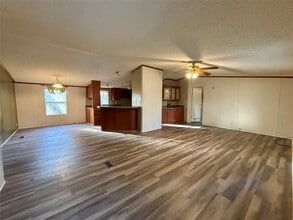 111 Lakeside Woods Dr in Pointblank, TX - Building Photo - Building Photo