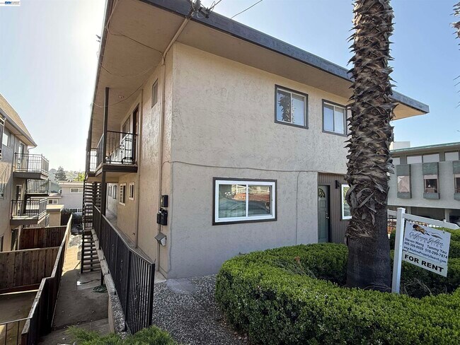 1330 Mt Pisgah Rd in Walnut Creek, CA - Building Photo - Building Photo