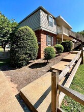 3826 Country Club Rd in Winston-Salem, NC - Foto de edificio - Building Photo