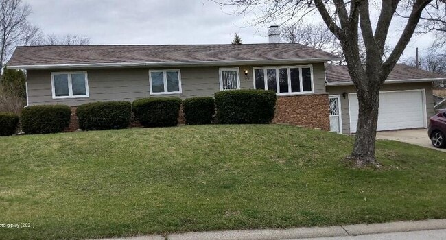 property at 1707 Miller Rd