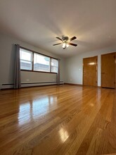 4908 N Harlem Ave, Unit 2E in Chicago, IL - Building Photo - Building Photo