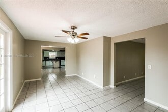 164 Santa Monica Ave in Royal Palm Beach, FL - Building Photo - Building Photo