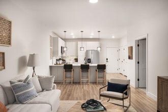 Juniper on Main in Parker, CO - Foto de edificio - Building Photo