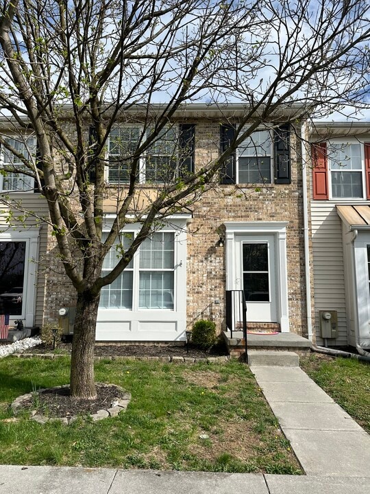 104 Barrington Ln in Winchester, VA - Foto de edificio