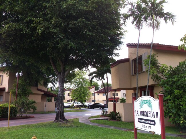 property at 830 NW 106th Ave