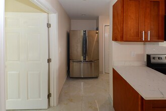 3048 Hinano St, Unit Front 1 in Honolulu, HI - Building Photo - Building Photo